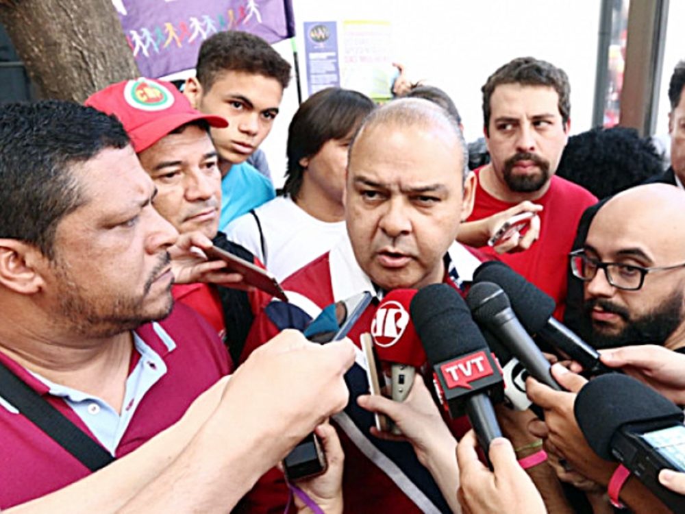 02052017_apos-paralisar-40-milhoes-de-trabalhadores-centrais-vao-a-br_8560358f7efe9160de592359cce3754f