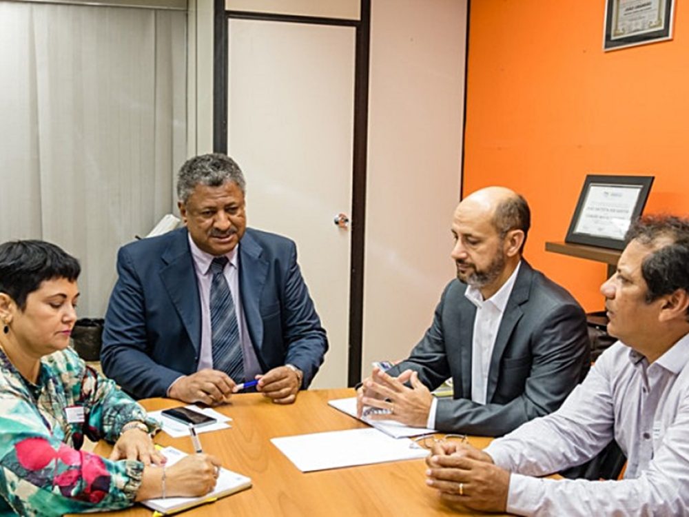 02062017_sindicatos-e-deputado-promovem-audiencia-publica-em-defesa-d_c6a520b348420ddac4fcb9f8fba305cc