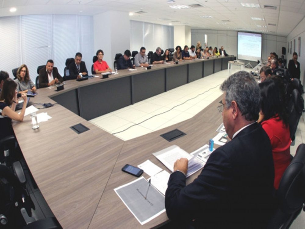 03032017_contraf-cut-participa-de-audiencia-de-conciliacao-sobre-rees_b558c690c58117d3bd063350005bacfe