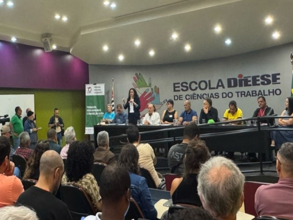 09042025_Contraf-CUT participa da Jornada Nacional de Debates com foco no trabalho digno, meio ambiente e transição justa rumo à COP 30_ Site