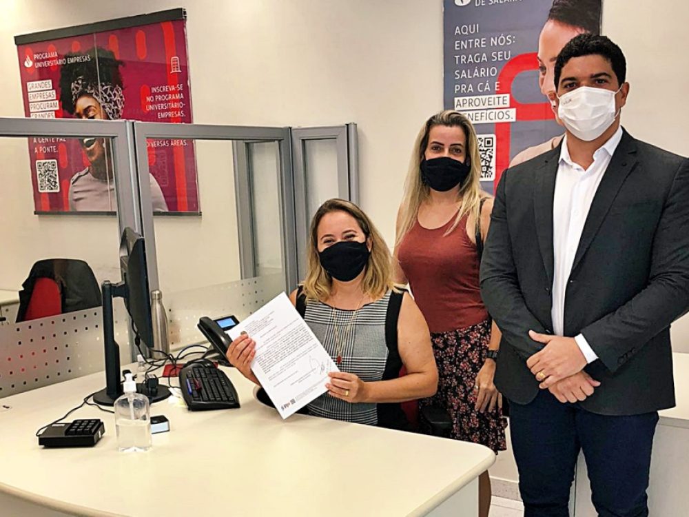 11022022_Santander_ReintegraçãoThaísBrandão_Site