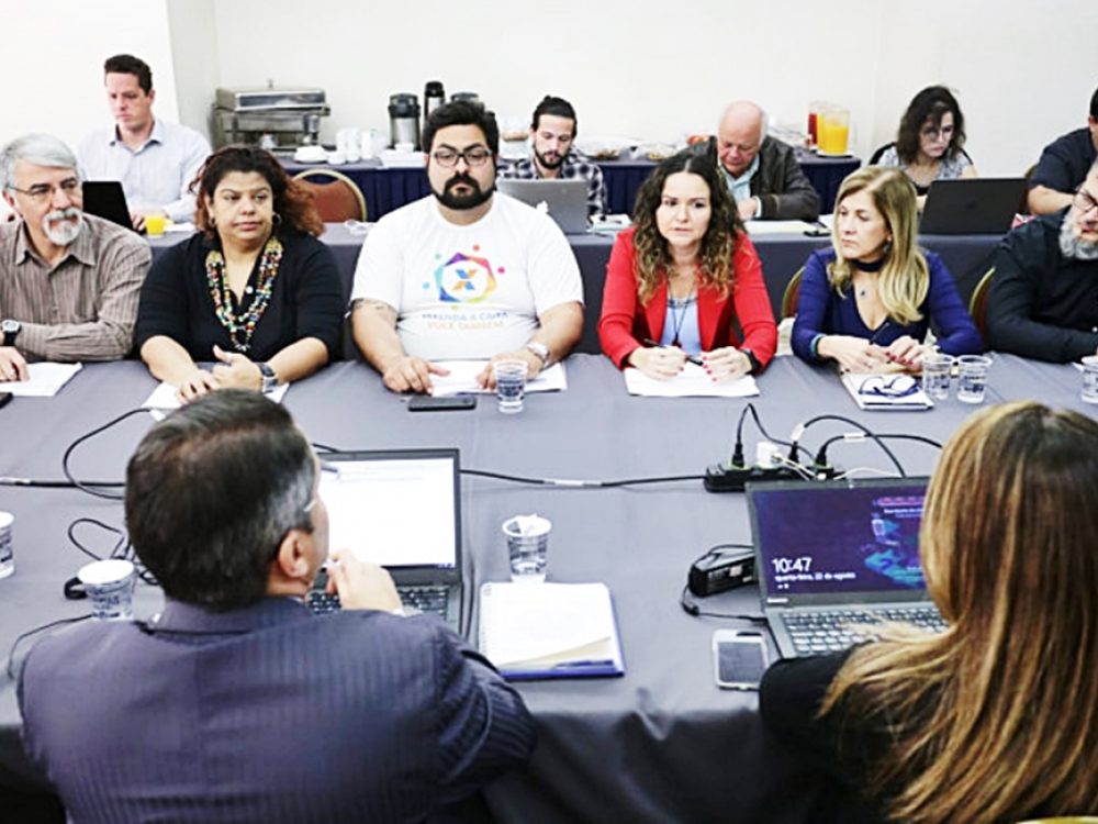 22082018_mesa-com-a-caixa-continua-dia-23_bfe939e21bf9b1e7ce71edbccb841efa