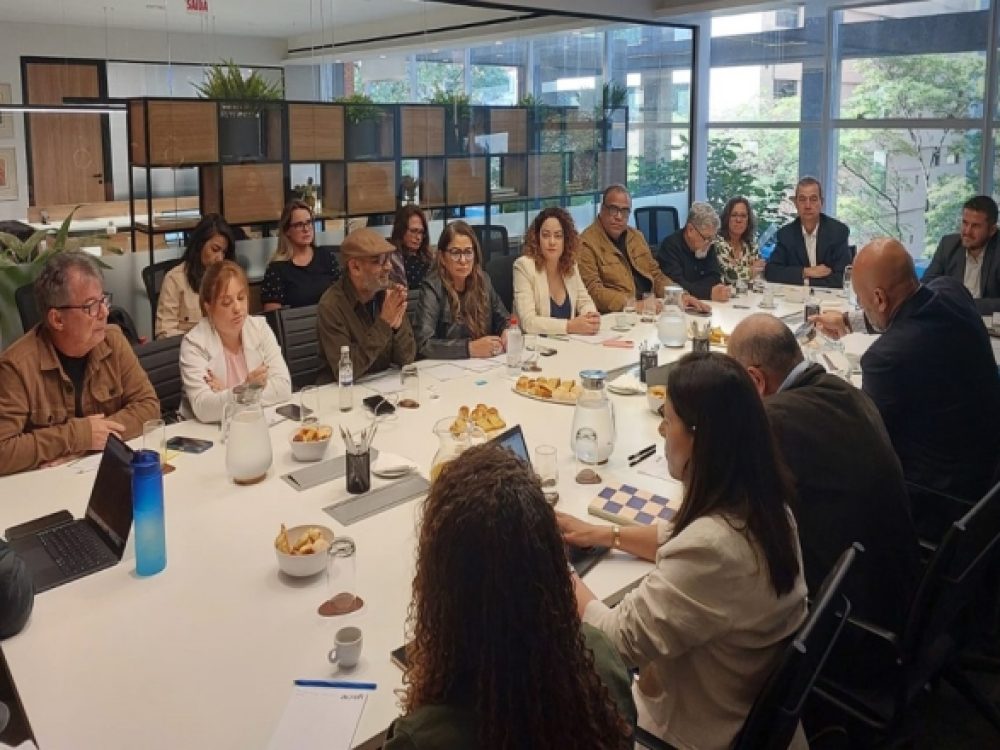 23072024_CampNacBanc_Financiários começam a debater cláusulas econômicas_ Site