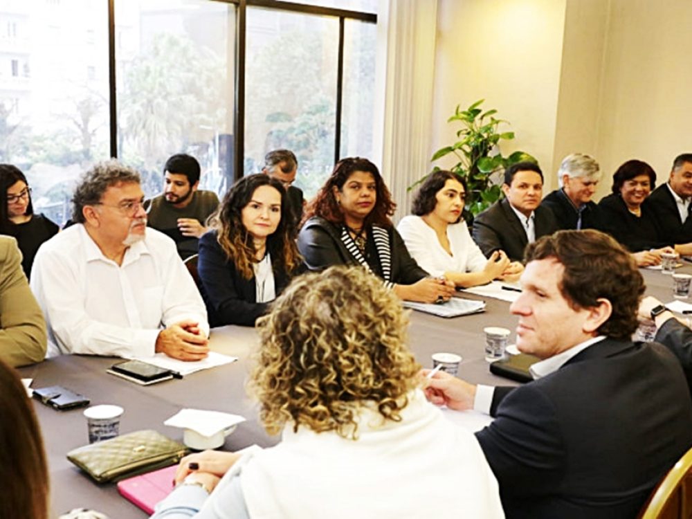 25072018_setor-que-mais-lucra-no-brasil-se-recusa-garantir-empregos-n_e5fc93ee33daa5b4c0b29303f157e4fb