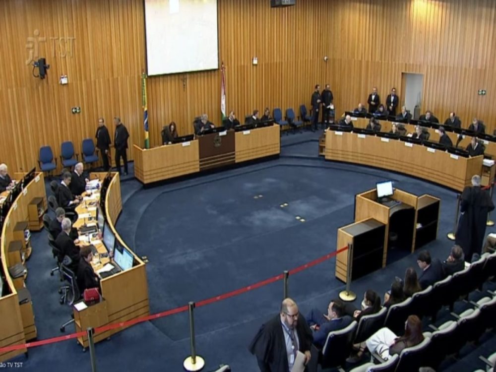 26112024_ReformaTrabalhista_Perda de direitos é consequência de voto na direita_ Site