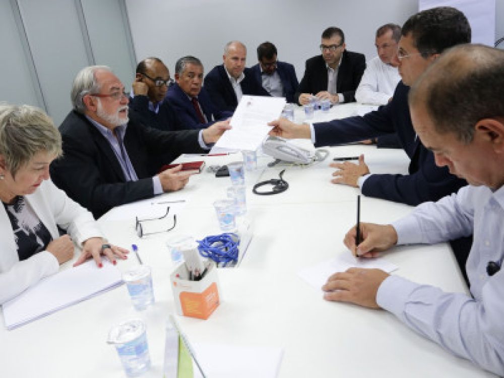 _2e7e17cd2c17239f9ba0e9bdc00a52c3[1]