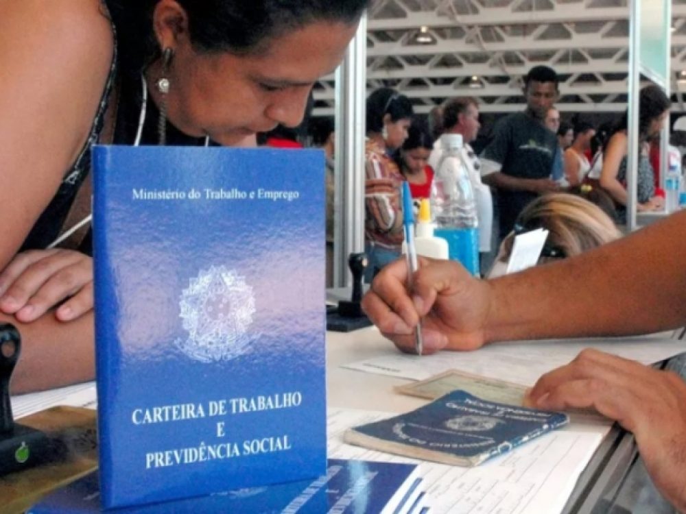 31052023_Emprego_Taxadedesempregoéamenordesde2015_ Site