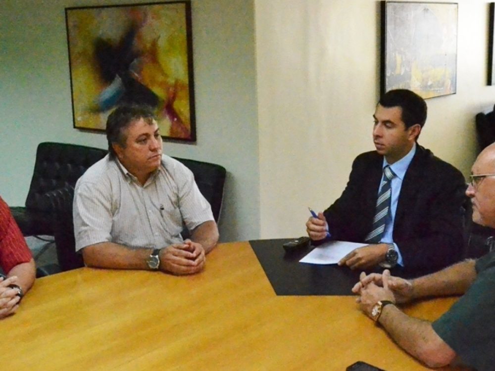 BNB SRTE 13052013 DSC 3273 red10x7