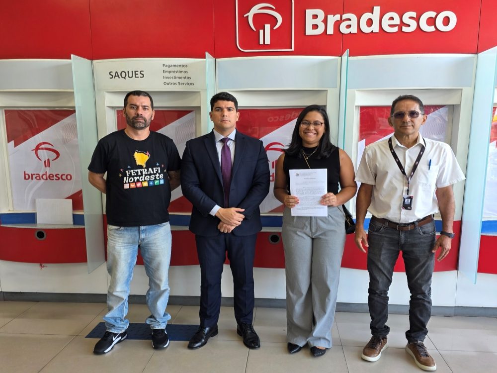 Bradesco_Reint_JúliaAlícia12052025