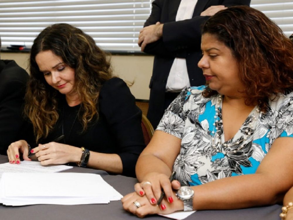 acordos-assinados-cct-e-aumento-real-garantidos-por-dois-ano_c93ecb83099b2fe575f31078d587aa8e