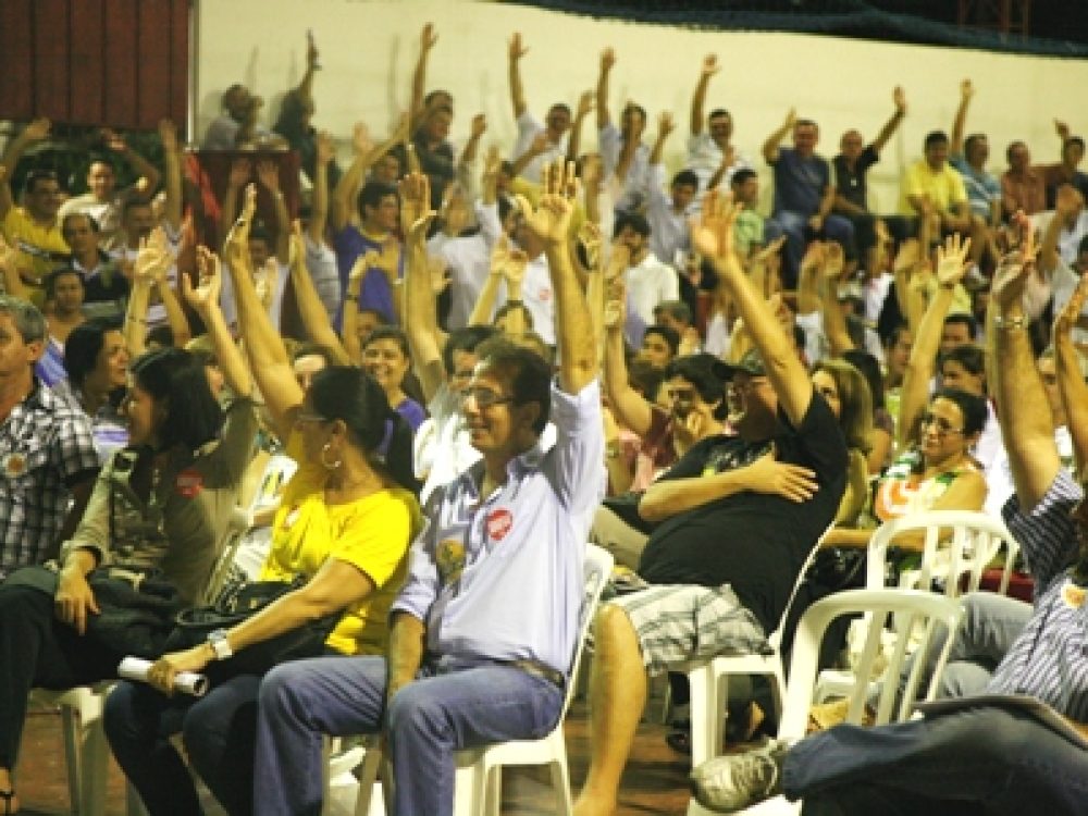 age_28092010_votacao.jpg