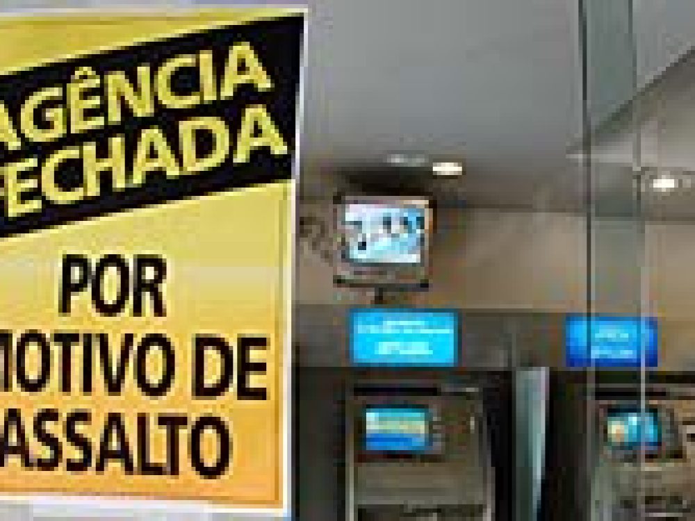 agencia_fechada_motivo_assalto.jpg