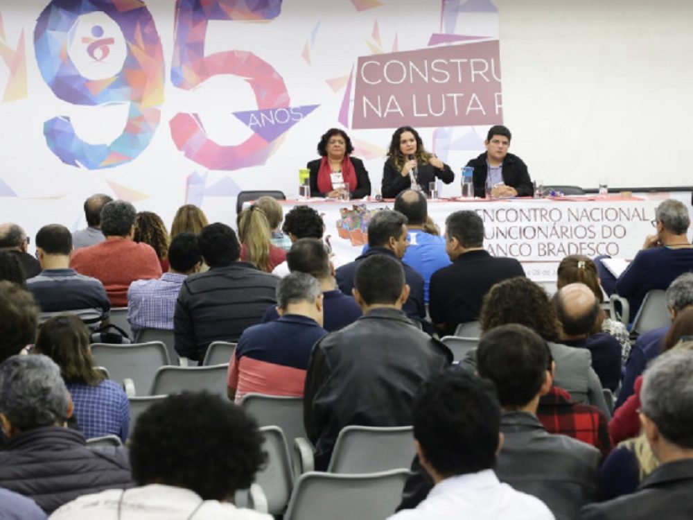 bancarios-do-bradesco-debatem-pauta-de-reivindicacoes_bdb84953f931ce8078d0ab11b9ae103f