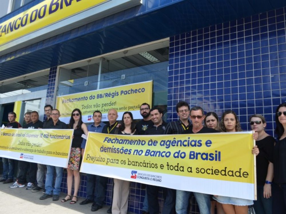 bancarios-realizam-black-friday-no-banco-do-brasil_e9932ecd17c66f6092b49c38fcdfc20e