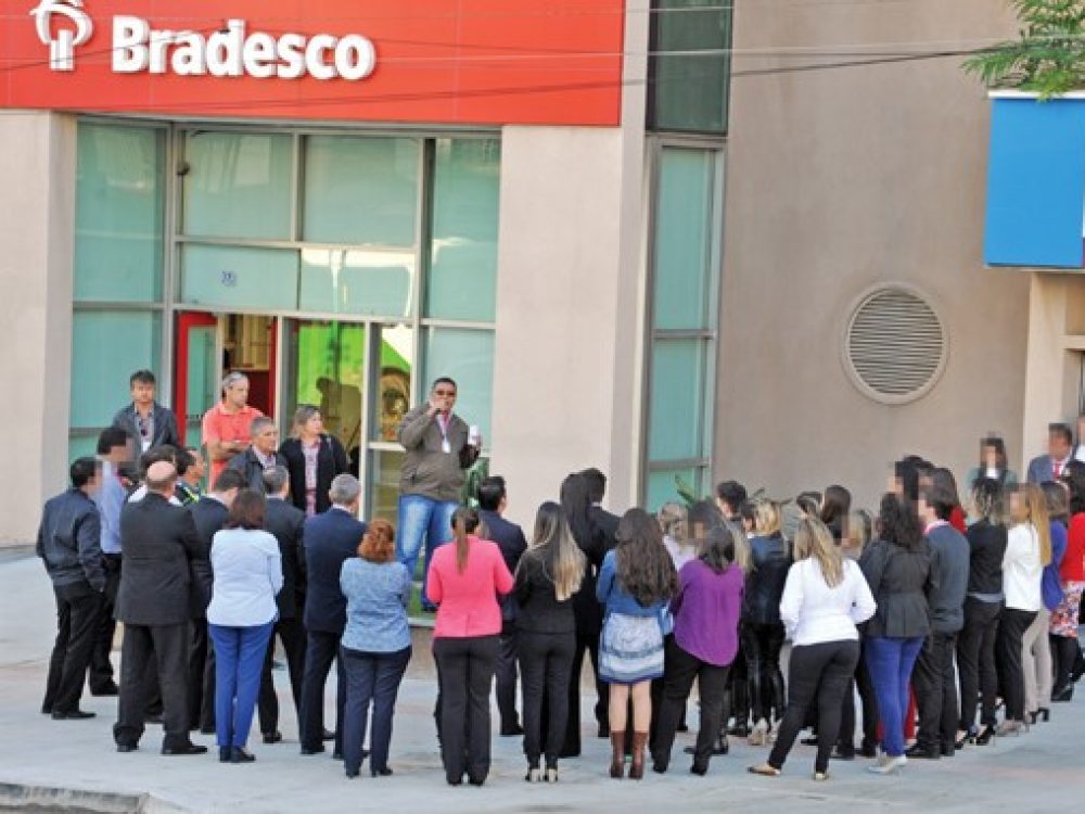 bradesco-corrige-salario-de-promovido-em-campinas_f362ed4c6ae5c477d9de8db57d512080
