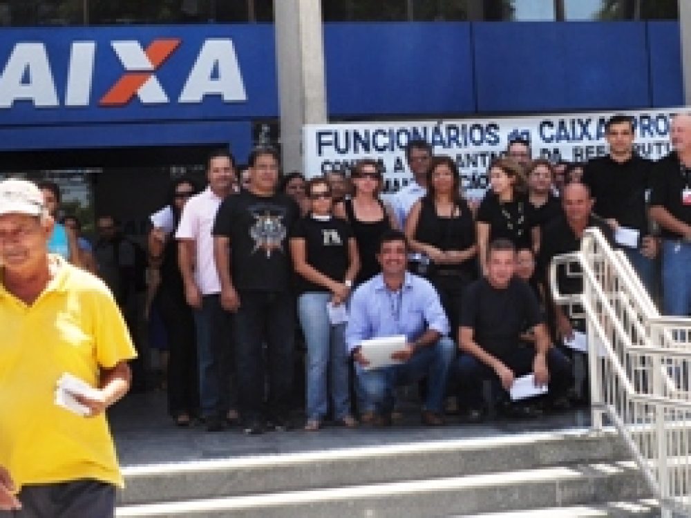 caixa_07042010_1r.jpg