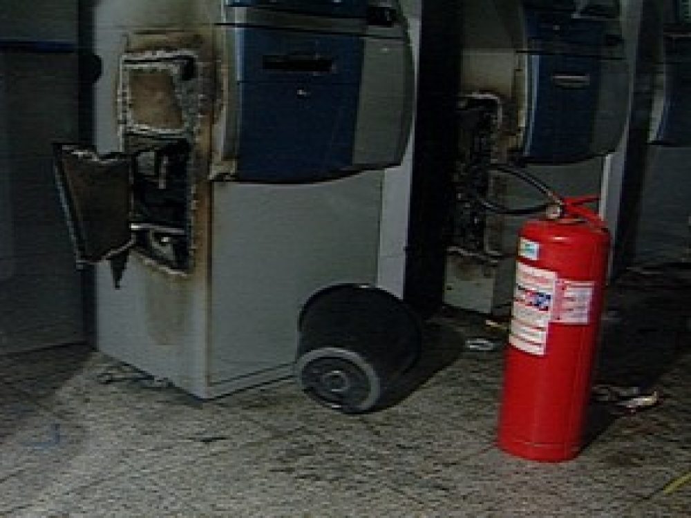 caixa bb 3 - cirne center