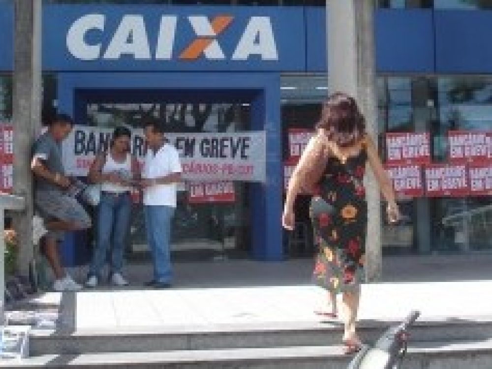 caixa_em_greve.jpg