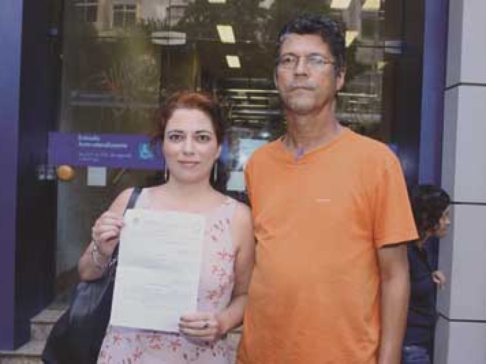 caixa_monica_mariano_reintegrada.jpg