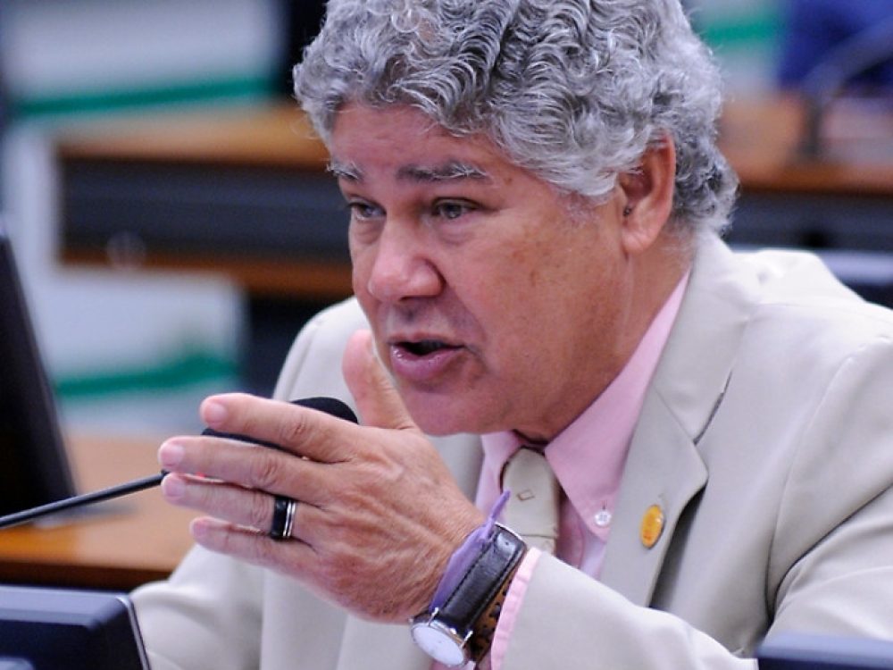 ccj-aprova-feriado-nacional-no-dia-da-consciencia-negra_576ae0353dd4b7a99bda3a957b6396df[1]
