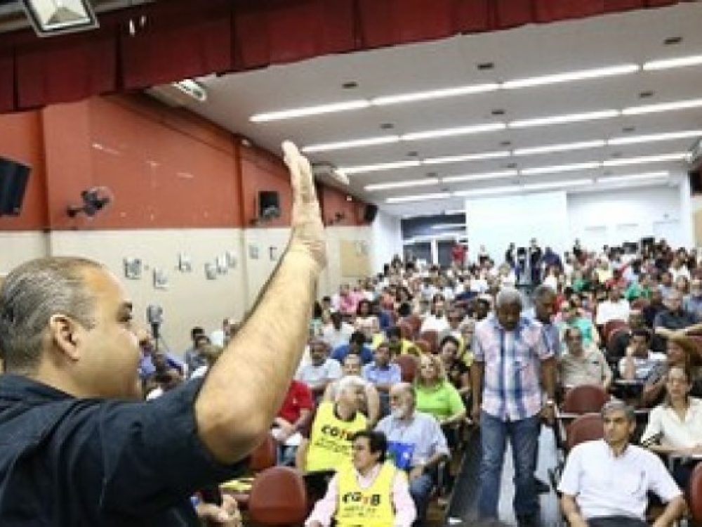 centrais-e-dieese-vao-divulgar-pelo-pais-efeitos-da-reforma-_8210365235f05f8e9f38b1e5ce720fc6[1]