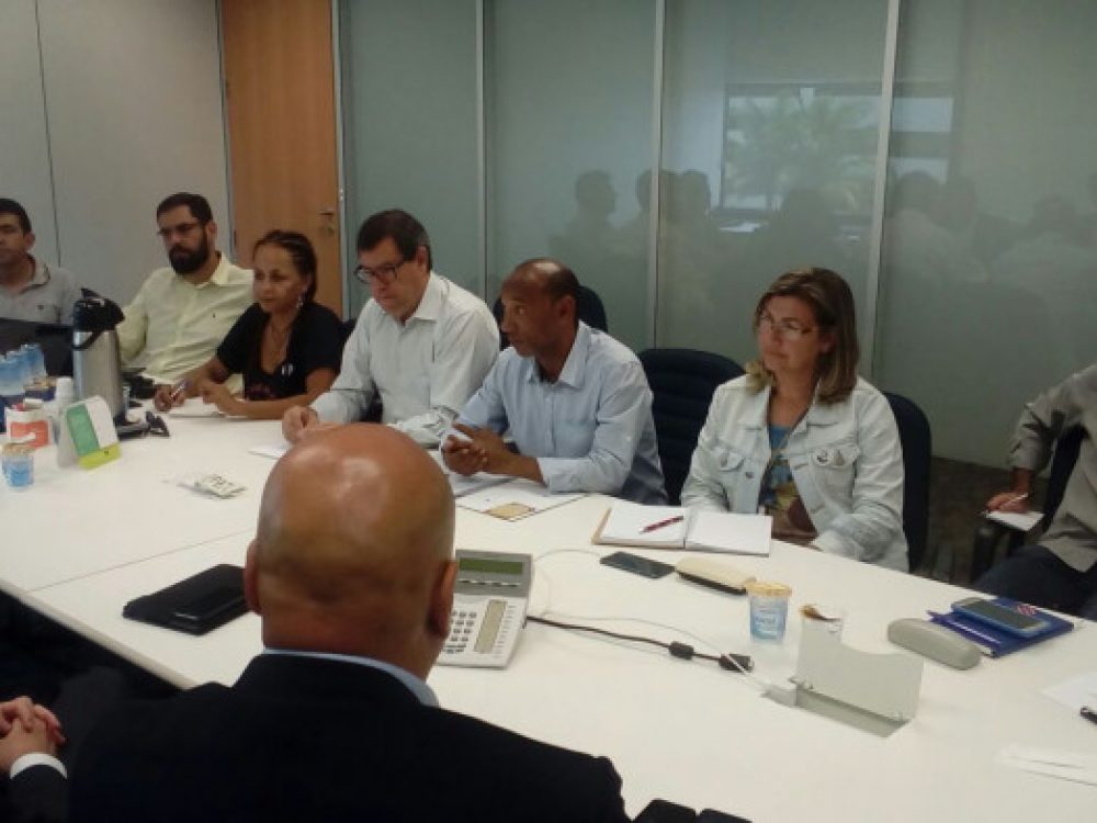 coe-itau-inicia-negociacoes-sobre-clausula-62-no-banco_6b76cfd1ca4a36afd970decbaa41d27f[1]