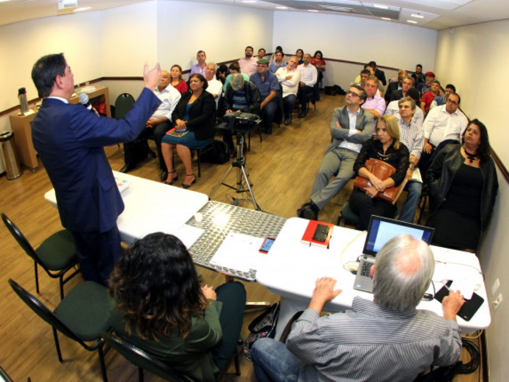 comando-nacional-dos-bancarios-continua-na-luta-contra-priva_f9300ad8ec1db8298b79b1ede5d9fc0e