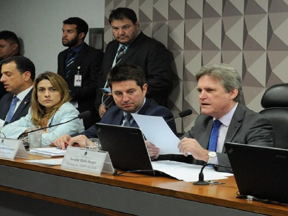 comissao_mista_do_congresso_aprova_mp_881