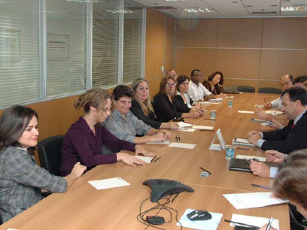 contrafcut_mesa_igualdade_de_oportunidades_04052010.jpg