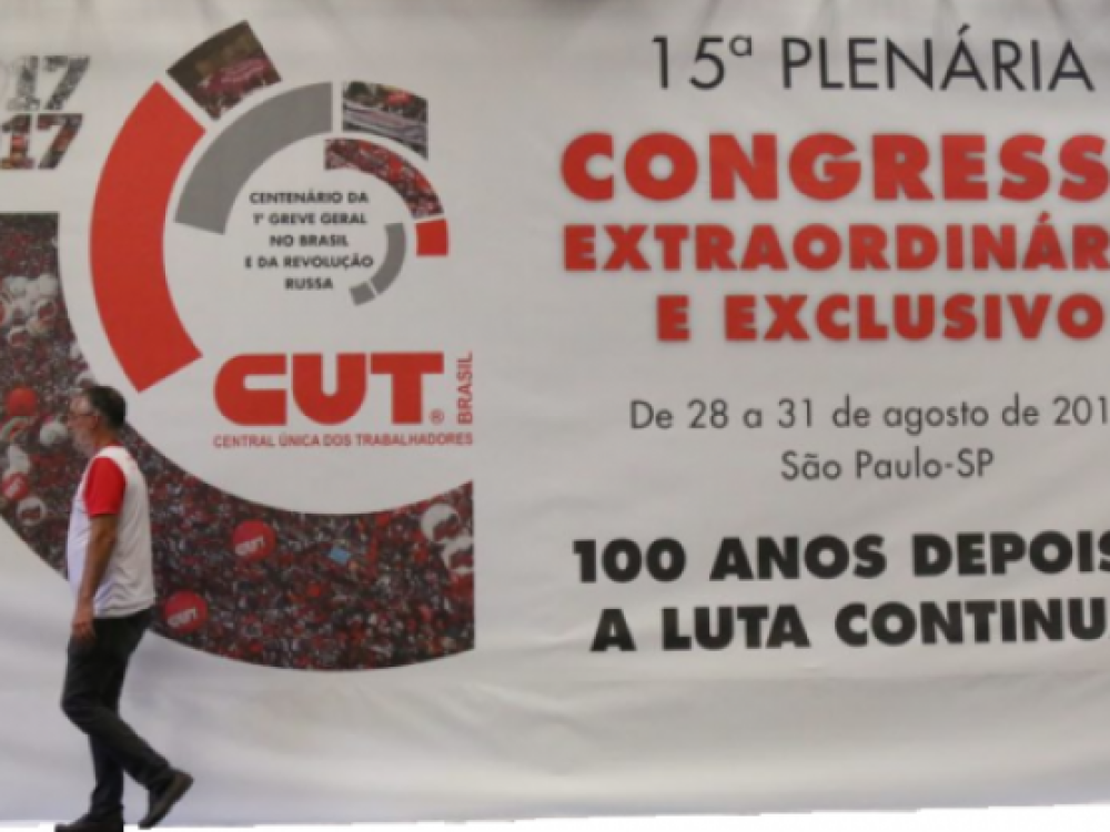 cut-realiza-15-congresso-extraordinario_fc4e2720e3c0f6ad231fd043eb7a8e95[1]