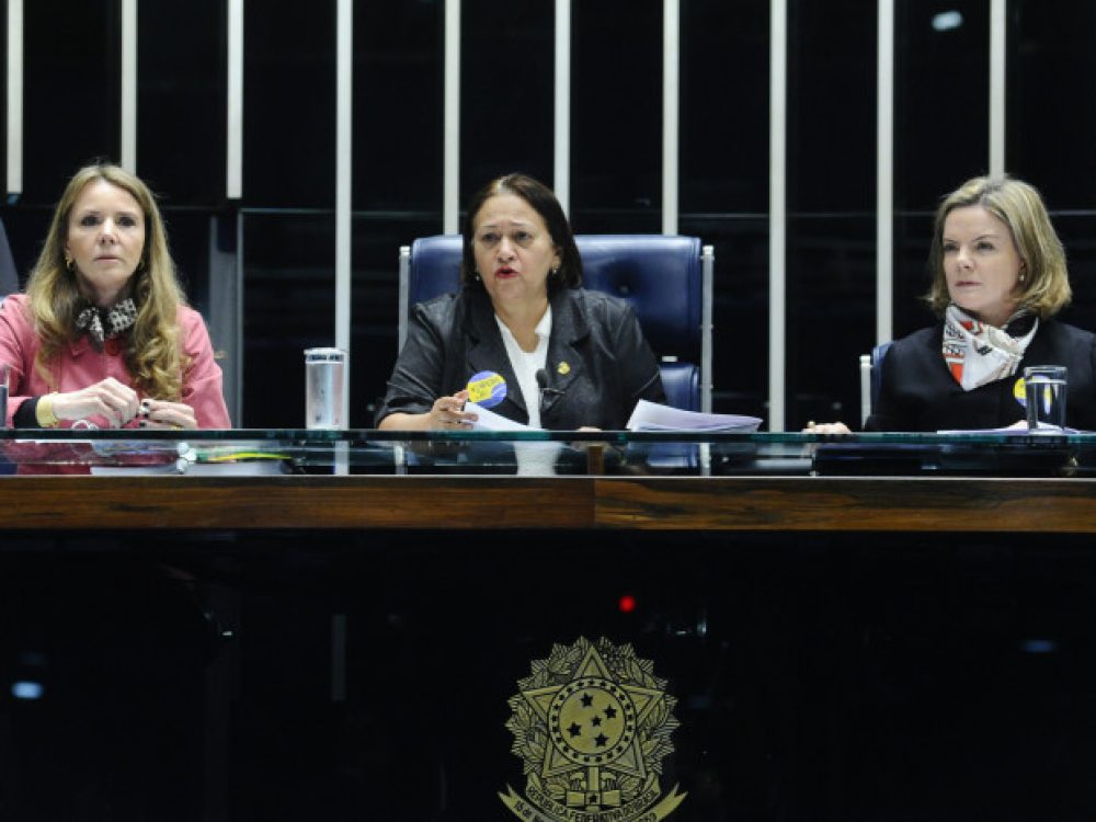 cut-se-solidariza-com-senadoras-e-repudia-agressoes_8475540183e5d471921e0a907067d1df[1]