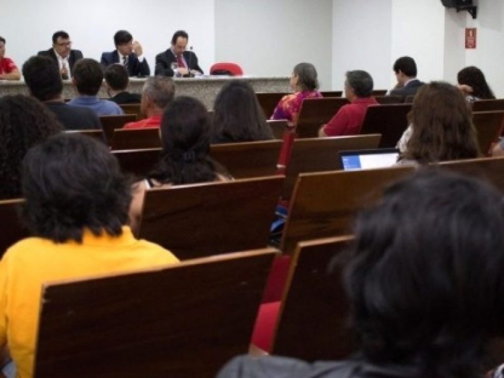 debatejuridico-cut-df[1]