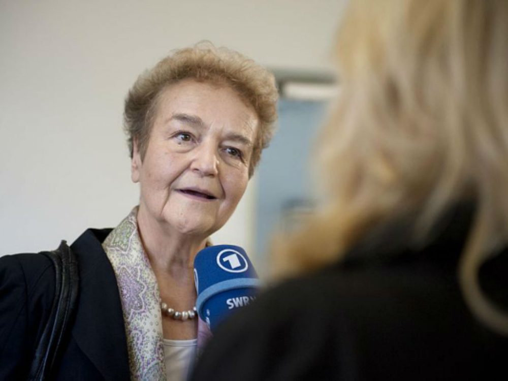 e61245463829eb14bcf948b2d738e9dd[1]