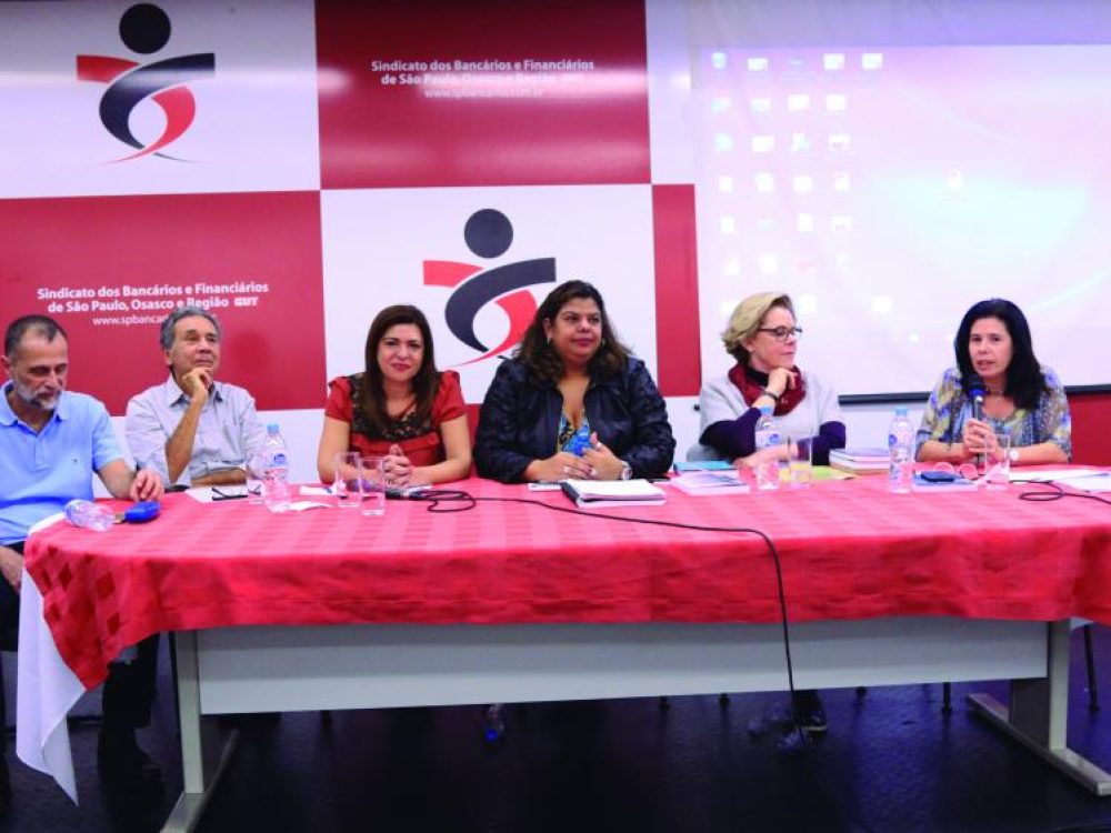 faculdade28a_lancamento_livro_tecnologia-bancaria_ana_tercia_sanches_mesa_2[1]