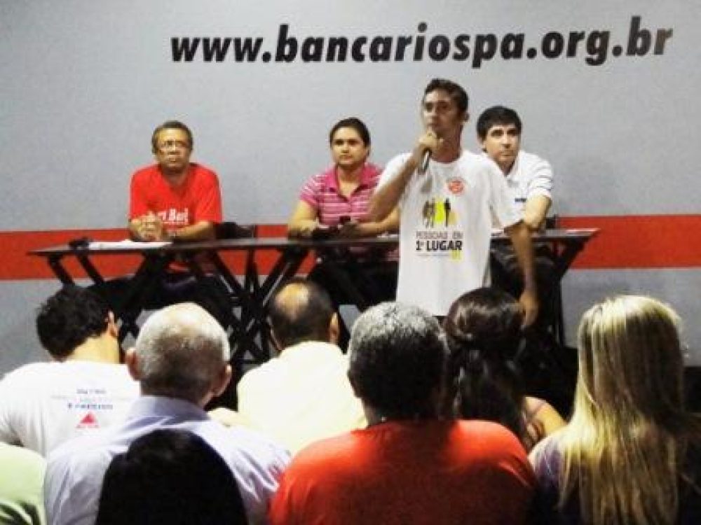 greve_bco_amazonia_14102010.jpg
