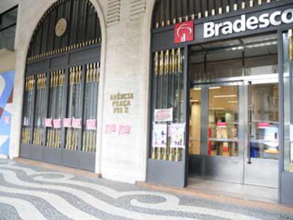 greve_bradesco_rio.jpg