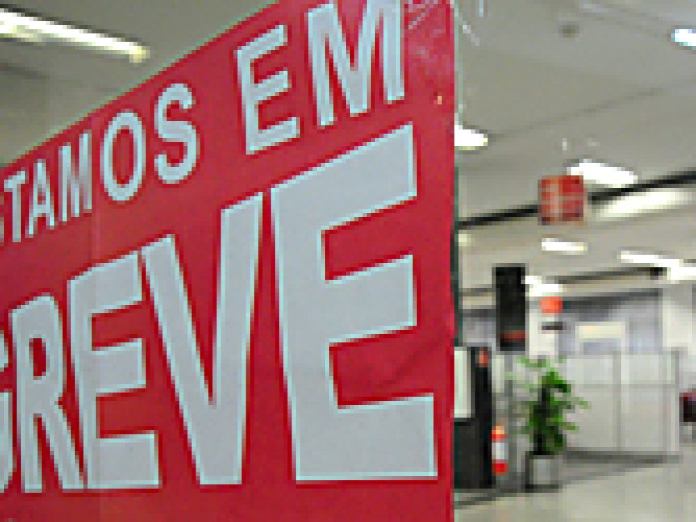 greve_faixa.jpg