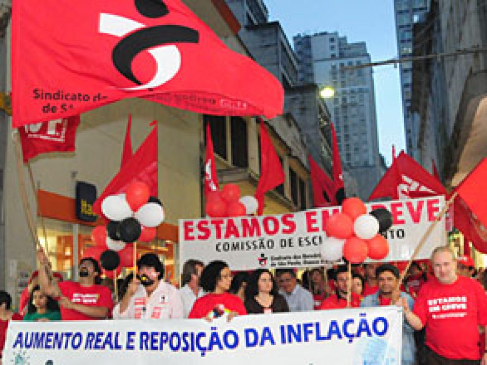 greve_passeata_sp_30092010.jpg