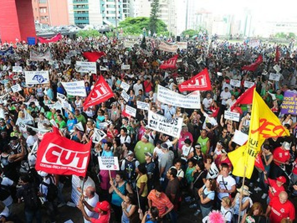 greve_professores_sp_19032010.jpg