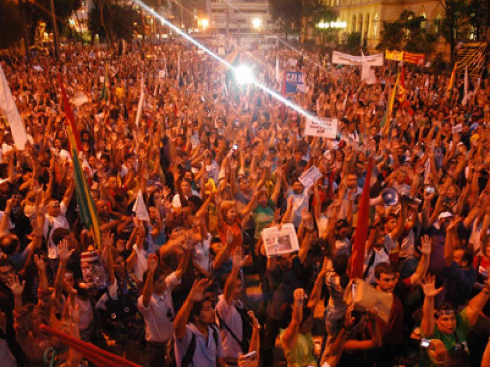 greve_professores_sp_passeata.jpg