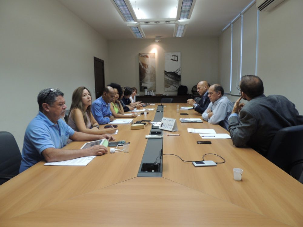 gt-de-saude-e-condicoes-de-trabalho-do-itau-discute-programa_223d346c202b27122a9727a81698d4fe