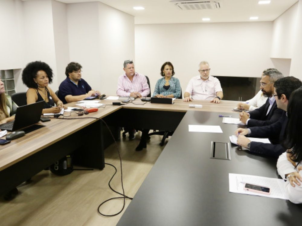 gt-de-saude-e-condicoes-de-trabalho-do-itau-volta-a-debater-_0baf05dc7fda41c6e5b56a5280b2c60d[1]