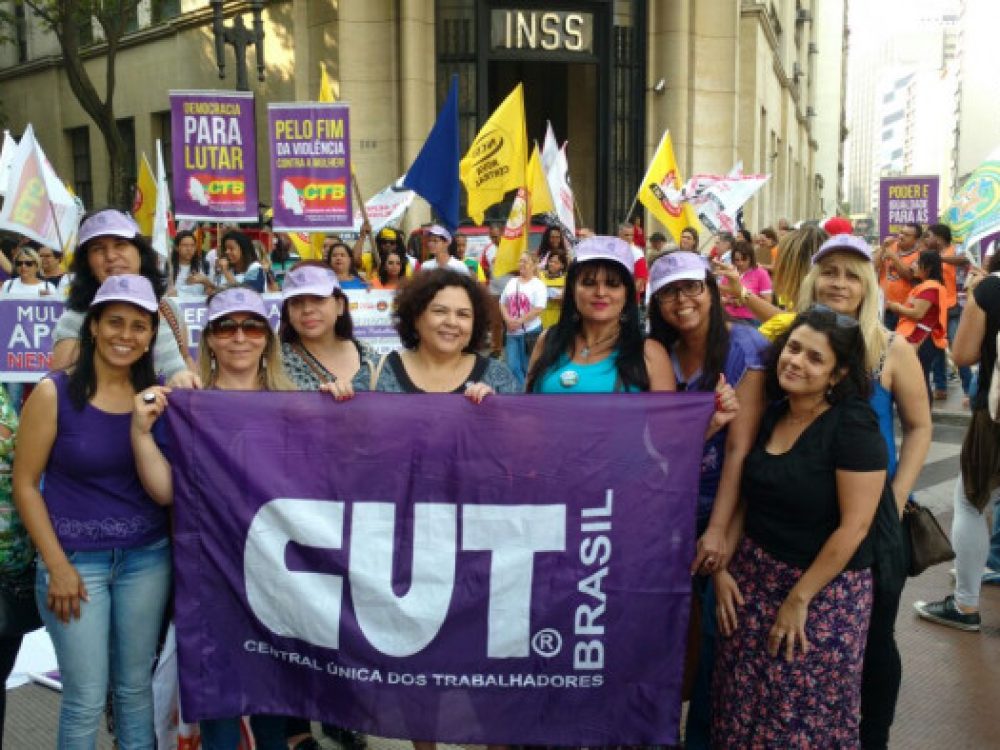 mulheres-vao-as-ruas-em-defesa-da-aposentadoria_04ec122965ca890fac6adc300c44555b[1]