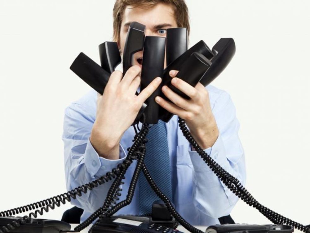 overwhelmed-phones-1725x810-28063[1]