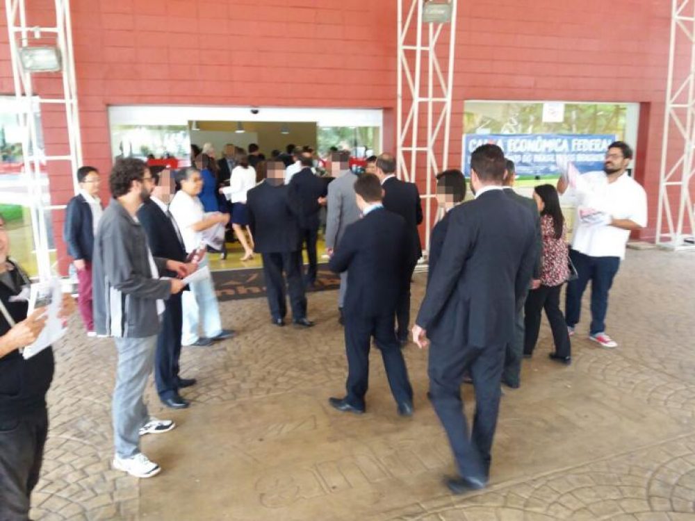 protesto-no-anhembi-seeb-sp[1]