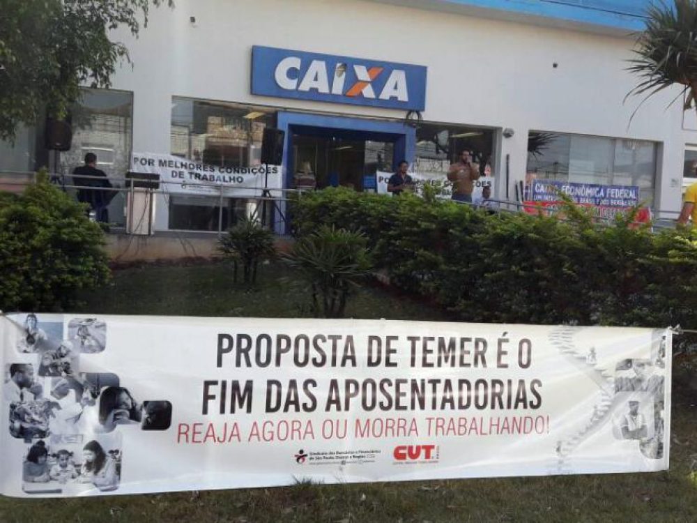 protesto_caixa_zona_leste[1]
