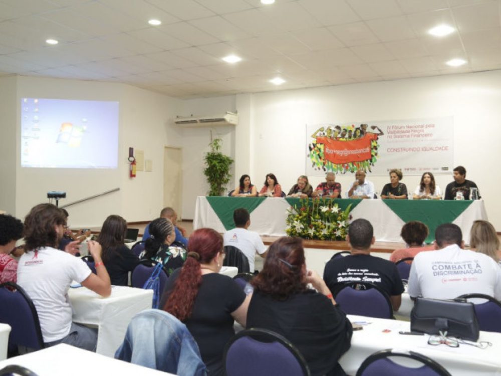 recife-sedia-iv-forum-pela-visibilidade-negra-no-sistema-fin_ab3fe8130f725af74030d3ccbcd0e9b3[1]