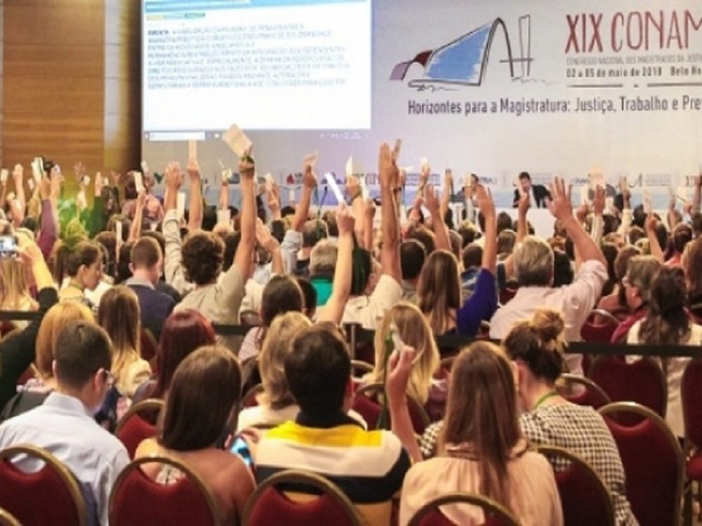 reforma-trabalhista-esta-subordinada-a-constituicao_ebce956b4617281cea10826ace83cc53