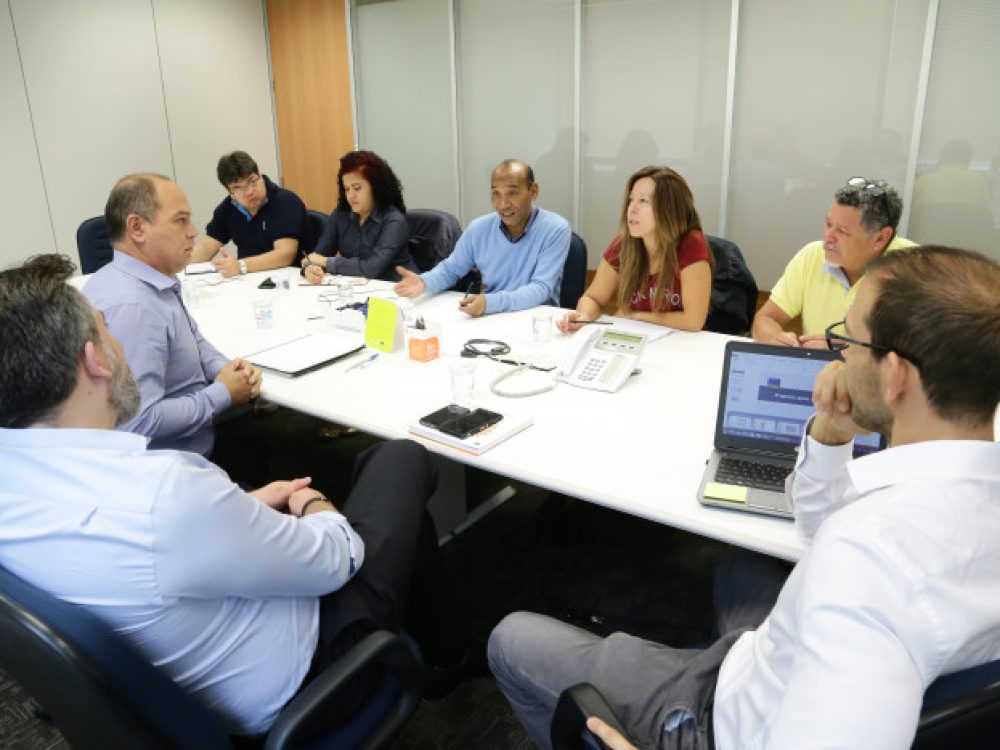 reuniao-do-gt-de-saude-e-condicoes-de-trabalho-do-itau-uniba_80b33302842c0c84d79d072079246a3d[1]