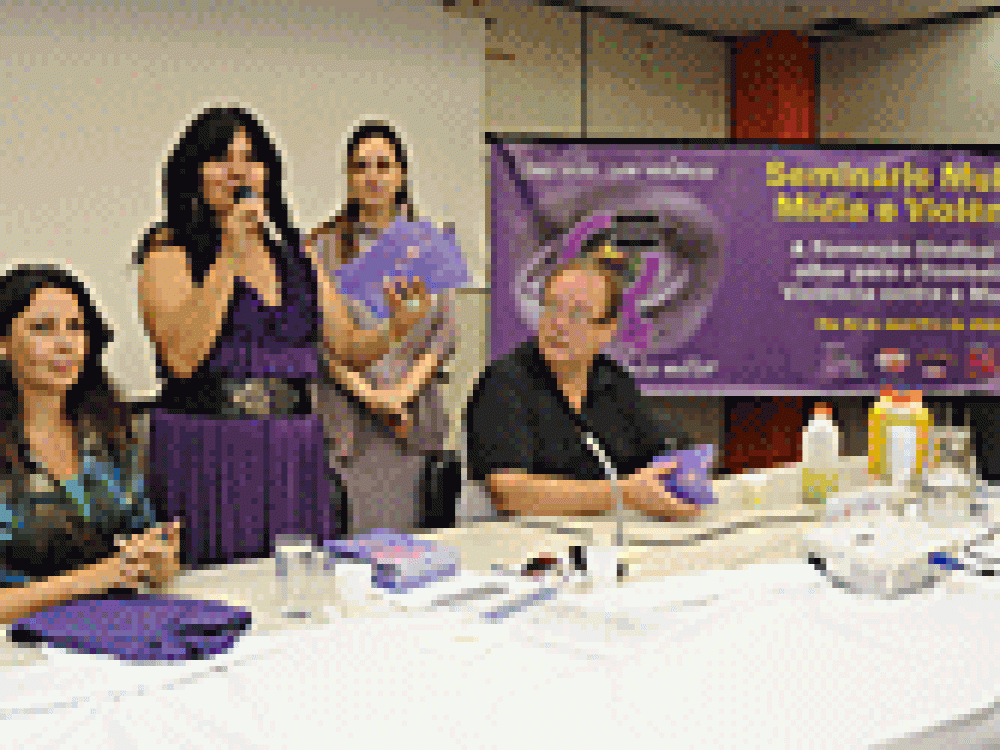 seminario_mulher_midia_violencia.gif